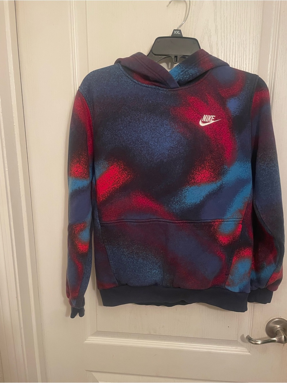 Kids XL Nike Multicolor Spray-Effect Hoodie - Red & Blue